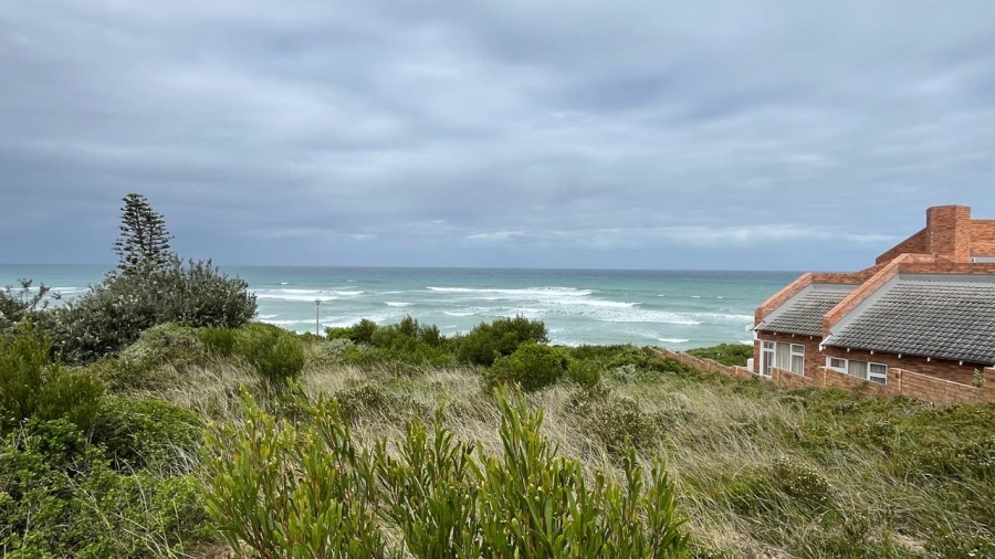 Commercial Property for Sale in Paradise Beach Eastern Cape